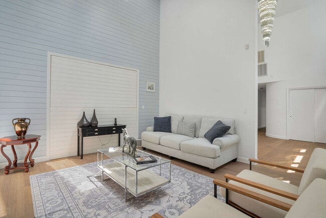 1 Ginny Ct in Manorville, NY - Building Photo - Building Photo