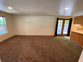807 C St in Ellensburg, WA - Building Photo - Building Photo