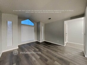 328 Grouse Dr in Galt, CA - Foto de edificio - Building Photo