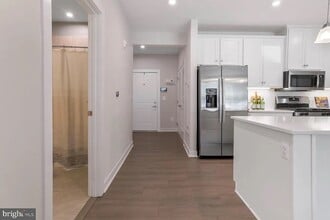104011 Resort Road in Ellicott City, MD - Building Photo - Building Photo