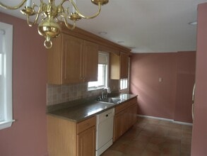 88 North St, Unit 1 in Somerville, MA - Foto de edificio - Building Photo