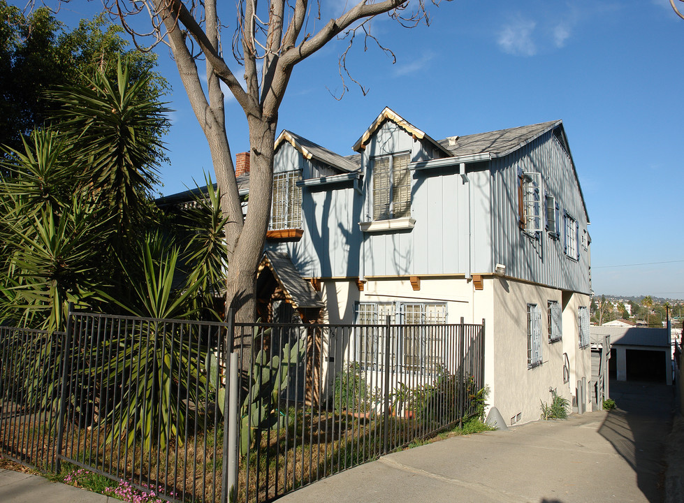 552 N Mariposa Ave in Los Angeles, CA - Building Photo