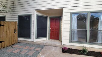 9110 Sedgemoor Trail in Austin, TX - Building Photo