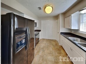 20211 Cottonglade Ln, Unit Rear in Humble, TX - Building Photo - Building Photo