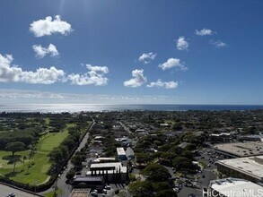 4300 Waialae Ave in Honolulu, HI - Building Photo - Building Photo