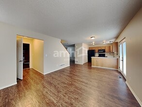 6616 Monaco Way in Brighton, CO - Foto de edificio - Building Photo