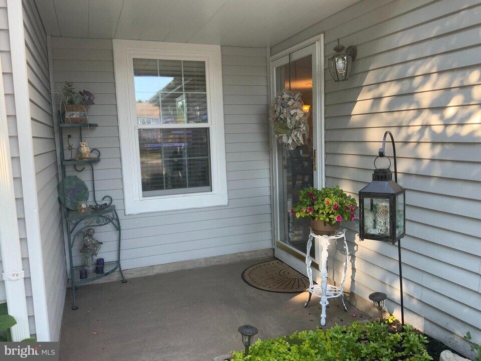 1659A Trellis Cir in Yardley, PA - Building Photo