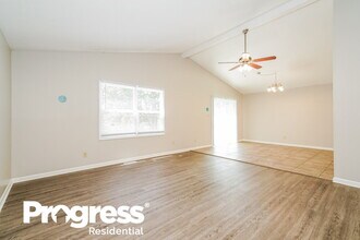 451 Meadowlark Dr in Whiteland, IN - Building Photo - Building Photo