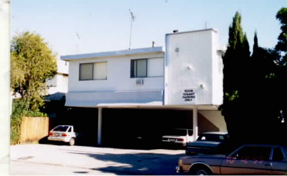 1006 Wilcox Ave in Los Angeles, CA - Building Photo - Building Photo