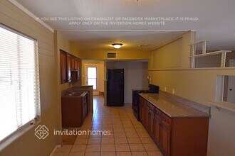 4435 N 56th Dr in Phoenix, AZ - Foto de edificio - Building Photo