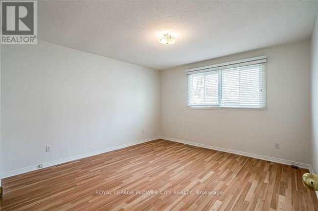 property at 6 Reynier Dr