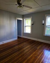 24 Chapman St, Unit #1 in Beverly, MA - Building Photo - Building Photo