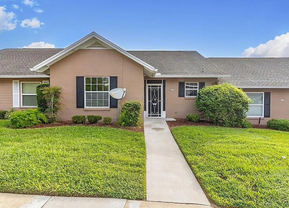 1238 Villa Ln, Unit #144 in Apopka, FL - Foto de edificio