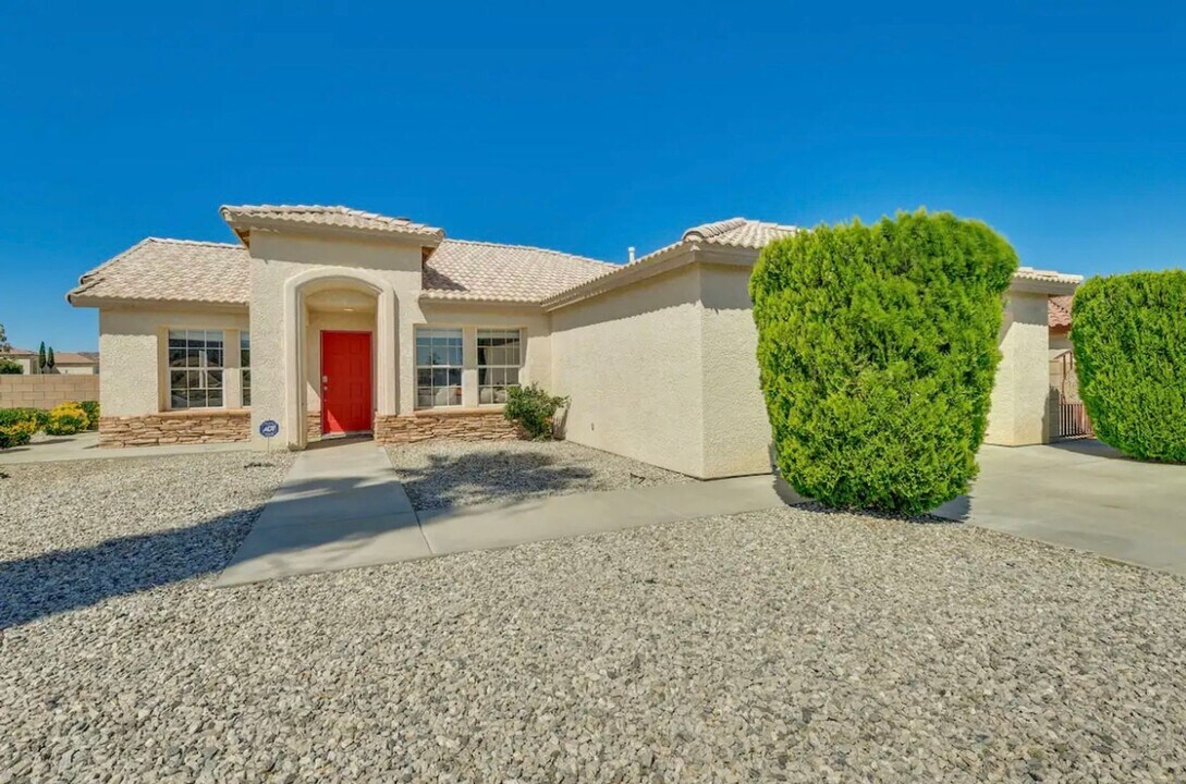 7748 Megan Ct in Yucca Valley, CA - Building Photo