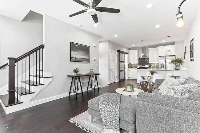 1513 Oak St in Columbus, OH - Foto de edificio - Building Photo