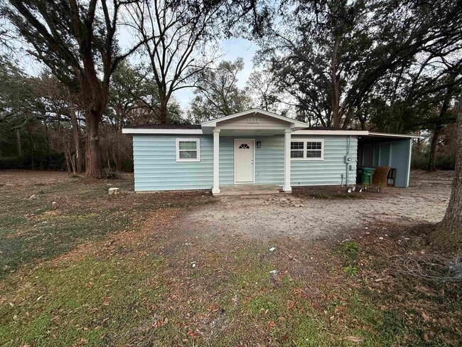 property at 765 Crawfordville Hwy