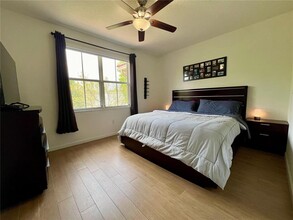 190 Riverwalk Cir in Sunrise, FL - Foto de edificio - Building Photo