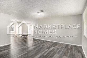 1570 Meadowview Dr in Marietta, GA - Building Photo - Building Photo