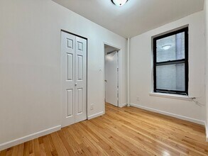 401 E 68th St in New York, NY - Foto de edificio - Building Photo