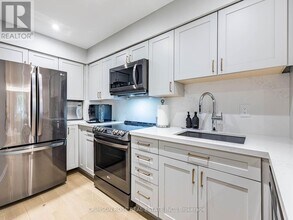 217 St George St in Toronto, ON - Building Photo - Building Photo