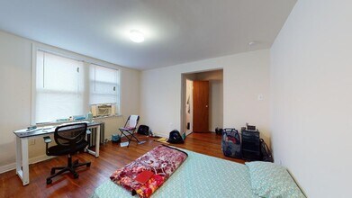 Chester Lynne Apartments in Philadelphia, PA - Building Photo - Interior Photo