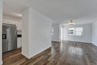 2591 NE 55th Ct in Fort Lauderdale, FL - Building Photo - Building Photo