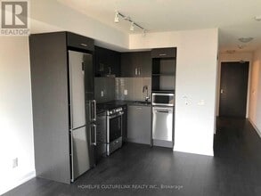 219 Dundas St E in Toronto, ON - Building Photo - Building Photo