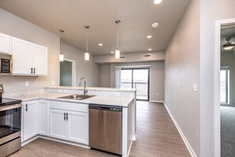 Center Stage in Waukee, IA - Building Photo - Interior Photo