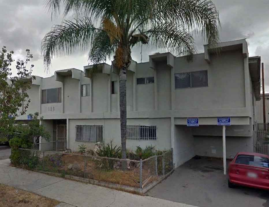 120 S Boyle Ave in Los Angeles, CA - Building Photo