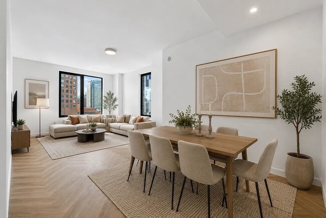 104 Fleet Pl