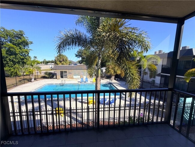 property at 1560 Colonial Blvd