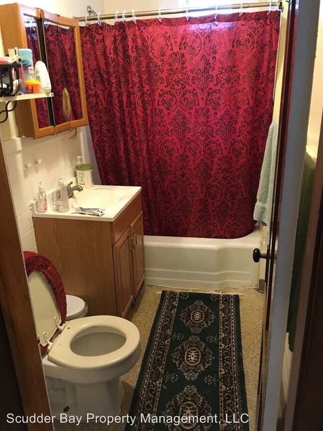 37 Vernon St in Worcester, MA - Building Photo - Building Photo