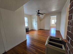 389 Carroll Ave in Bridgeport, CT - Building Photo - Building Photo