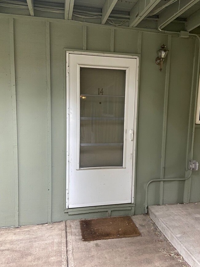 property at 1615 Cottonwood Dr