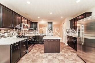 4340 Coble Glen Ln in Canal Winchester, OH - Building Photo - Building Photo
