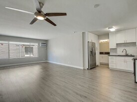2700 Peterson Pl in Costa Mesa, CA - Building Photo