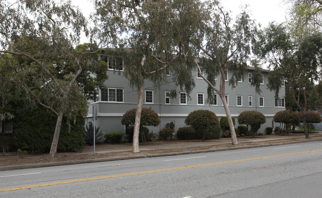 Lincoln Manor in Burlingame, CA - Foto de edificio - Building Photo