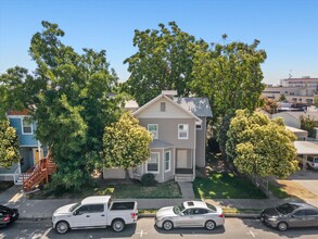 2020 F St in Bakersfield, CA - Building Photo - Building Photo