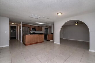 7226 Exemplar Dr in New Port Richey, FL - Building Photo - Building Photo