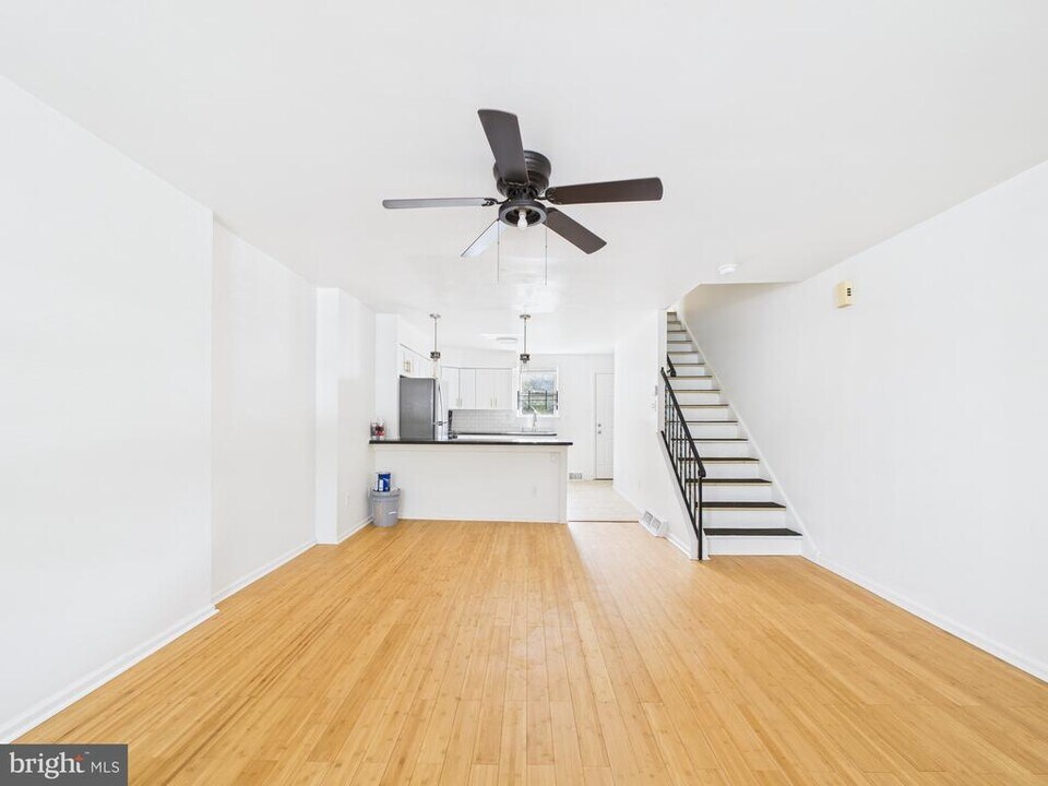 3830 Fairmount Ave in Philadelphia, PA - Building Photo