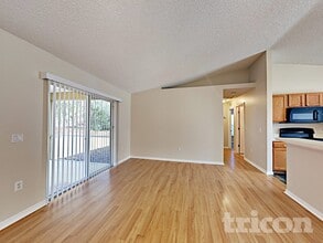 3140 Byington Terrace in Deltona, FL - Foto de edificio - Building Photo