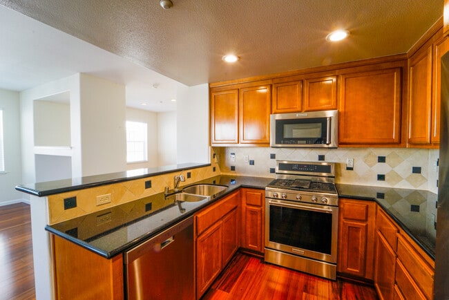 property at 1702 Northshore Dr