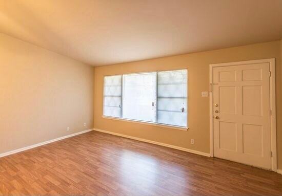 7527 Dell Oak Dr in San Antonio, TX - Building Photo - Building Photo