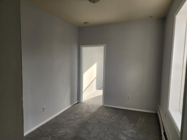 210 Main St in Poughkeepsie, NY - Building Photo - Building Photo