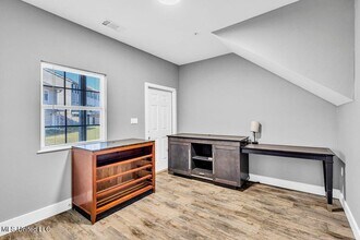 103 E Orchard Loop in D'Iberville, MS - Building Photo - Building Photo