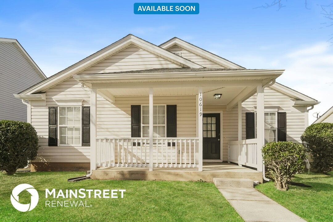 10619 Coulport Ln in Charlotte, NC - Building Photo