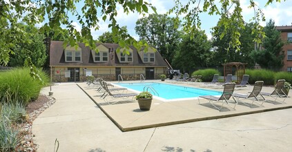 Newberry Parc in Louisville, KY - Foto de edificio - Building Photo