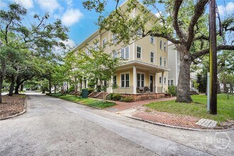 718 Tattnall St in Savannah, GA - Building Photo - Building Photo