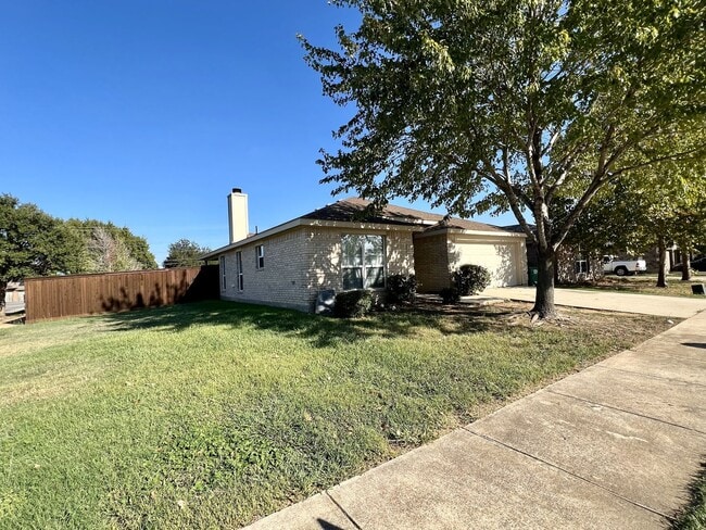 3312 Skelton St in Denton, TX - Building Photo - Building Photo