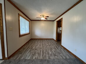 1000 Linda Ln in Springfield, TN - Building Photo - Building Photo